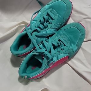 Puma Sneakers